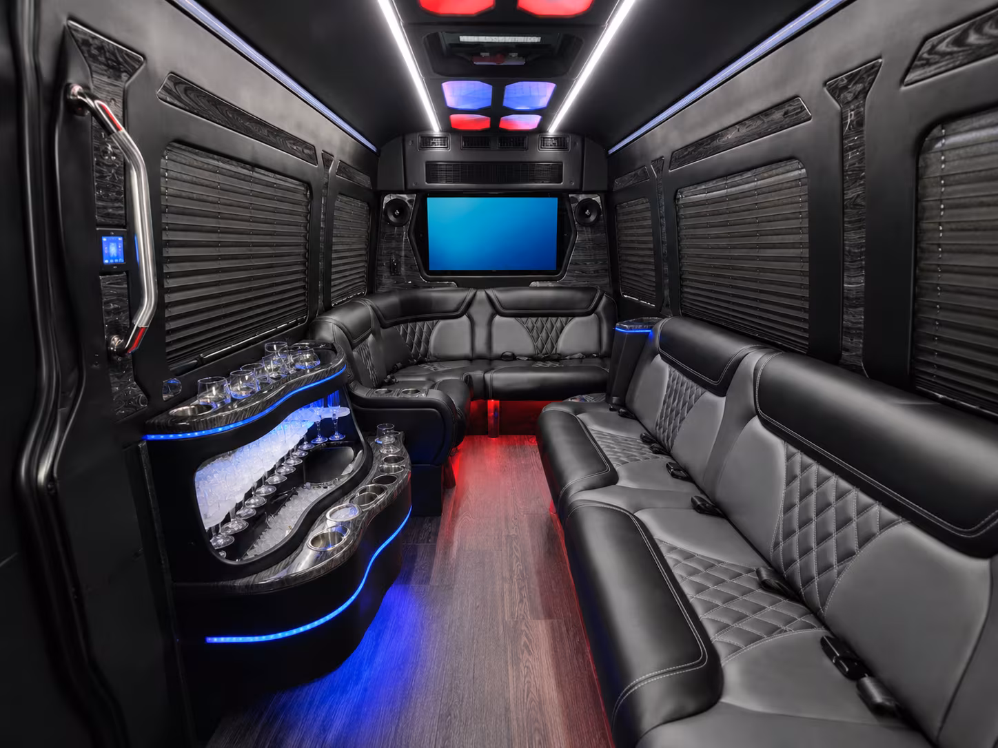 airport transfers to des moines international airport dsm for corporate groups